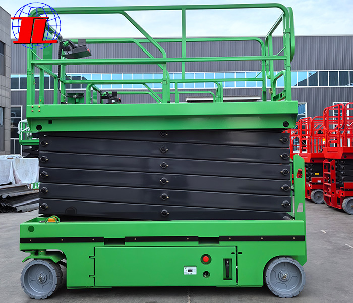 广东自行走升降机